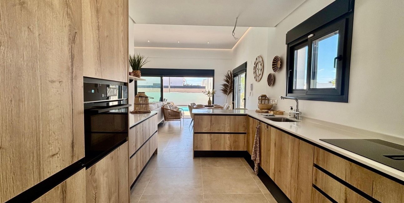 New Build - Villa -
Rafal - polideportivo