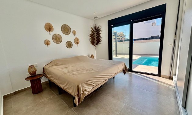 New Build - Villa -
Rafal - polideportivo