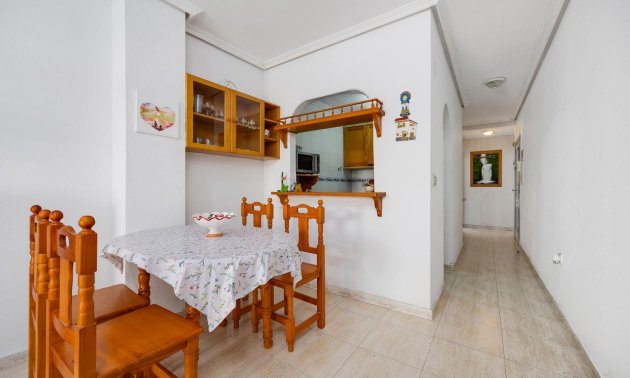 Resale - Apartment / flat -
Torrevieja - Playa del Cura
