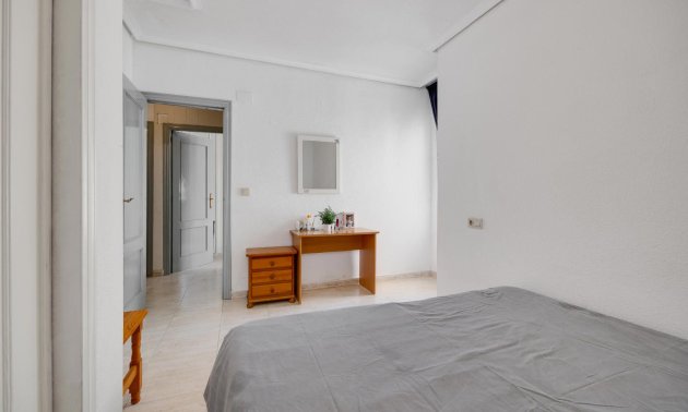 Resale - Apartment / flat -
Torrevieja - Playa del Cura