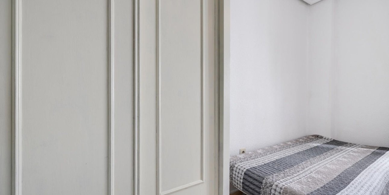 Resale - Apartment / flat -
Torrevieja - Playa del Cura