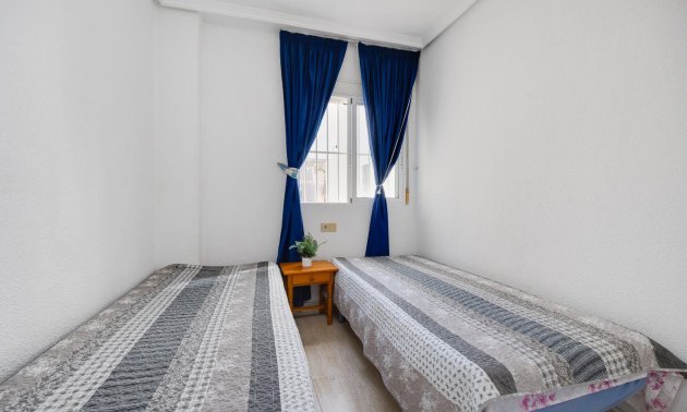 Resale - Apartment / flat -
Torrevieja - Playa del Cura