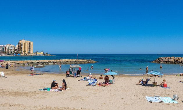 Resale - Apartment / flat -
Torrevieja - Playa del Cura