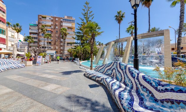 Resale - Apartment / flat -
Torrevieja - Playa del Cura