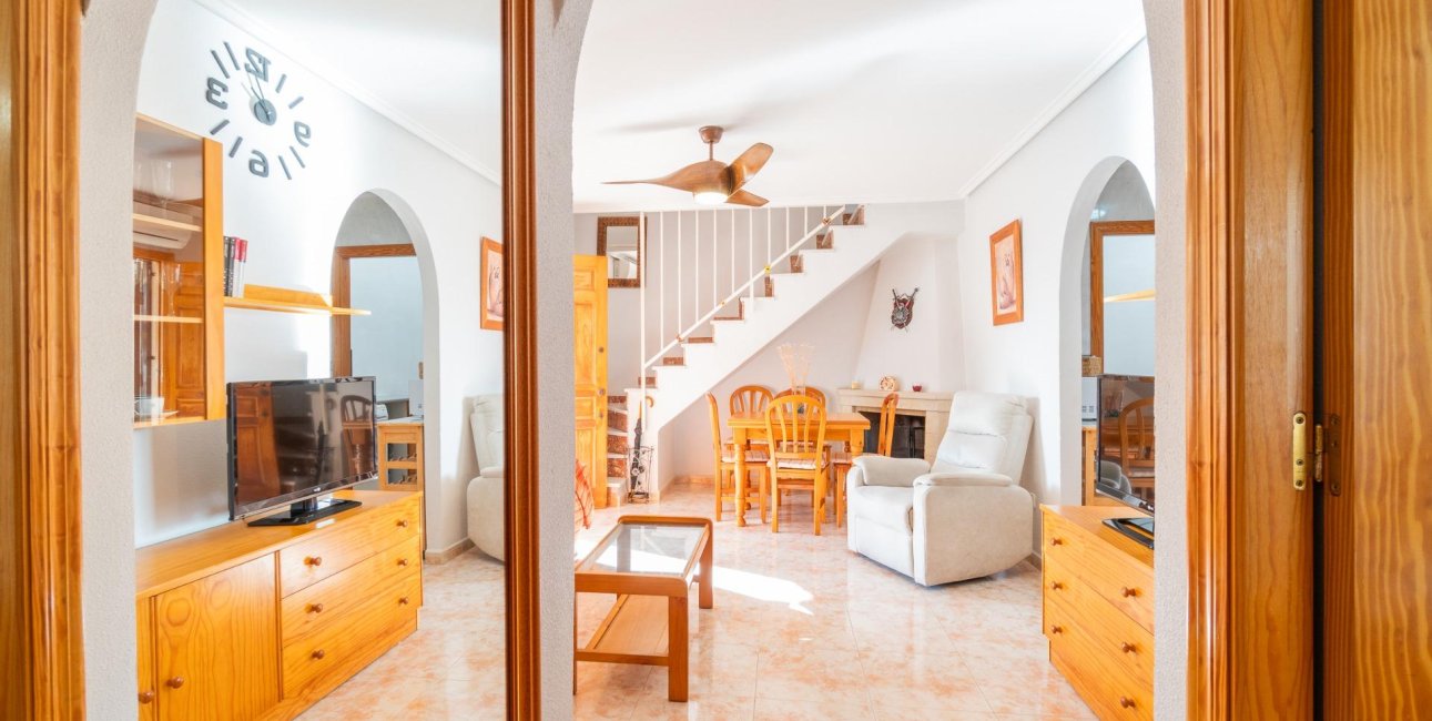 Reventa - Villa -
Orihuela Costa - Playa Flamenca