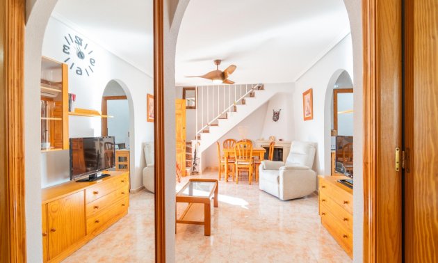 Reventa - Villa -
Orihuela Costa - Playa Flamenca