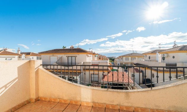 Reventa - Villa -
Orihuela Costa - Playa Flamenca