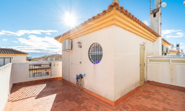 Reventa - Villa -
Orihuela Costa - Playa Flamenca