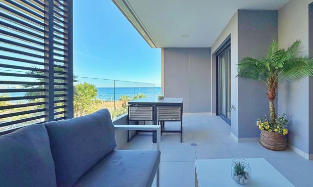 Rynek wtórny - Mieszkanie  -
Torrevieja - Punta prima