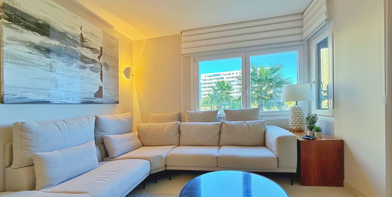 Rynek wtórny - Mieszkanie  -
Torrevieja - Punta prima