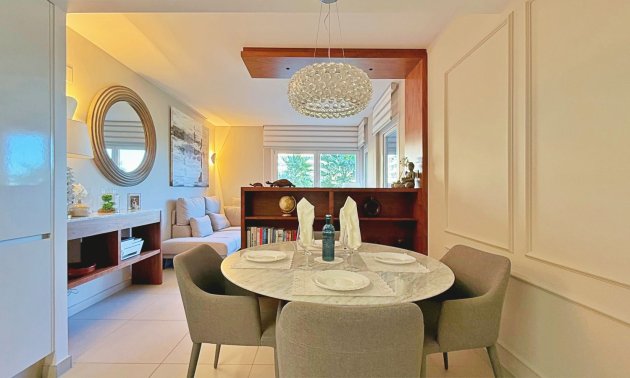 Rynek wtórny - Mieszkanie  -
Torrevieja - Punta prima