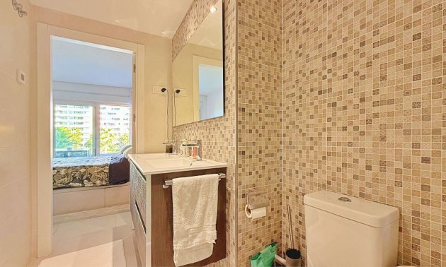 Rynek wtórny - Mieszkanie  -
Torrevieja - Punta prima