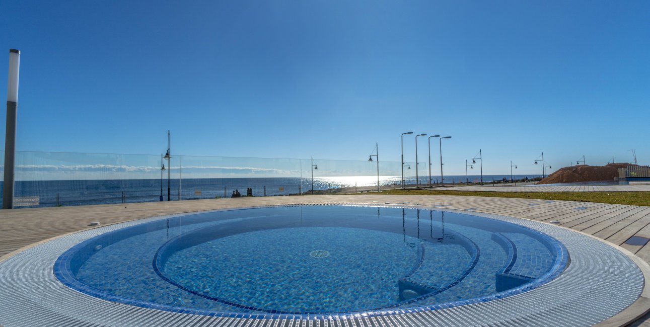 Rynek wtórny - Mieszkanie  -
Torrevieja - Punta prima