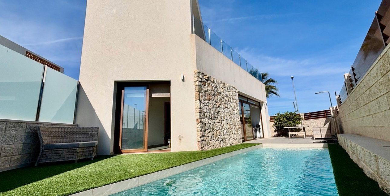 Resale - Villa -
Benijofar - Benijofar - Village