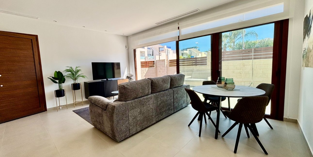 Resale - Villa -
Benijofar - Benijofar - Village