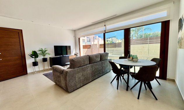 Resale - Villa -
Benijofar - Benijofar - Village