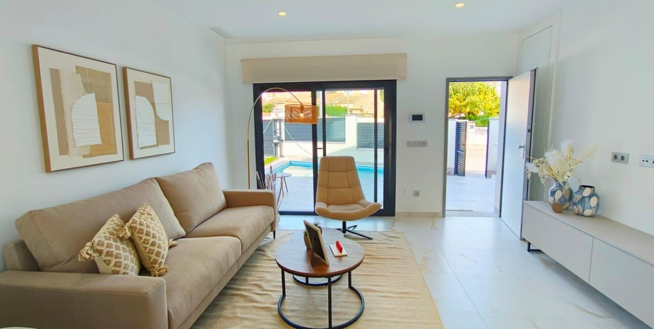 Obra nueva - Villa -
Pilar de la Horadada - Pinar de Campoverde