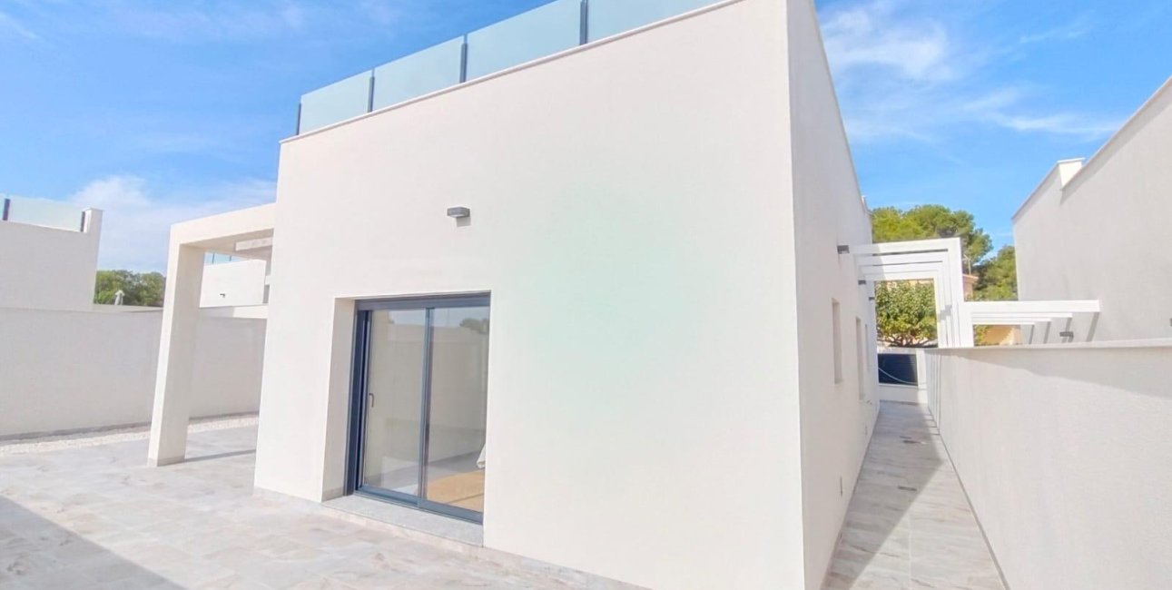 Obra nueva - Villa -
Pilar de la Horadada - Pinar de Campoverde