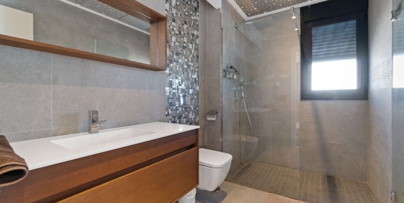 Resale - Villa -
Orihuela Costa - Agua Marina