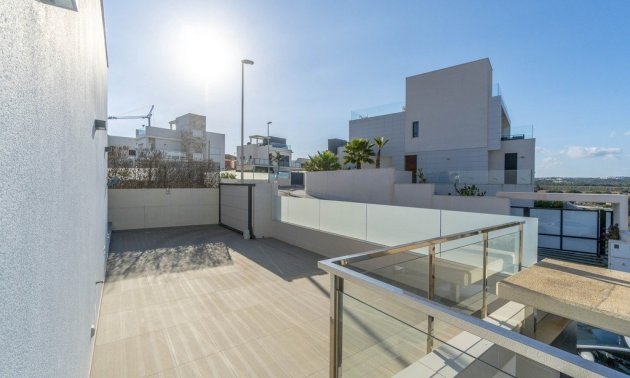 Resale - Villa -
Orihuela Costa - Agua Marina