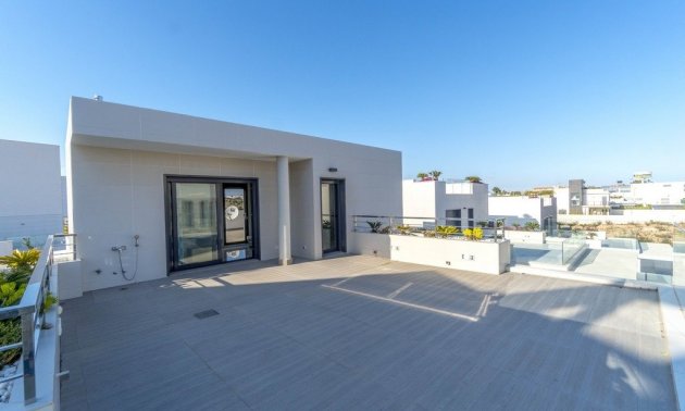 Resale - Villa -
Orihuela Costa - Agua Marina