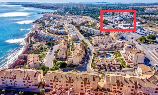 Resale - Villa -
Orihuela Costa - Agua Marina