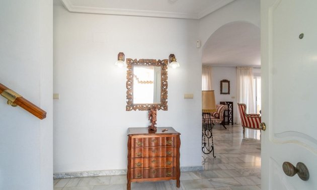 Resale - Villa -
Torrevieja - La Mata