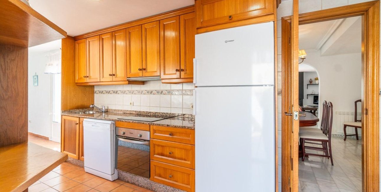 Resale - Villa -
Torrevieja - La Mata