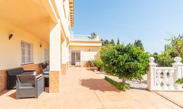 Resale - Villa -
Torrevieja - La Mata