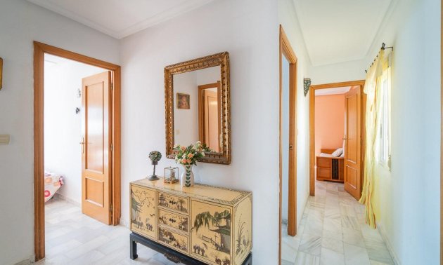 Resale - Villa -
Torrevieja - La Mata