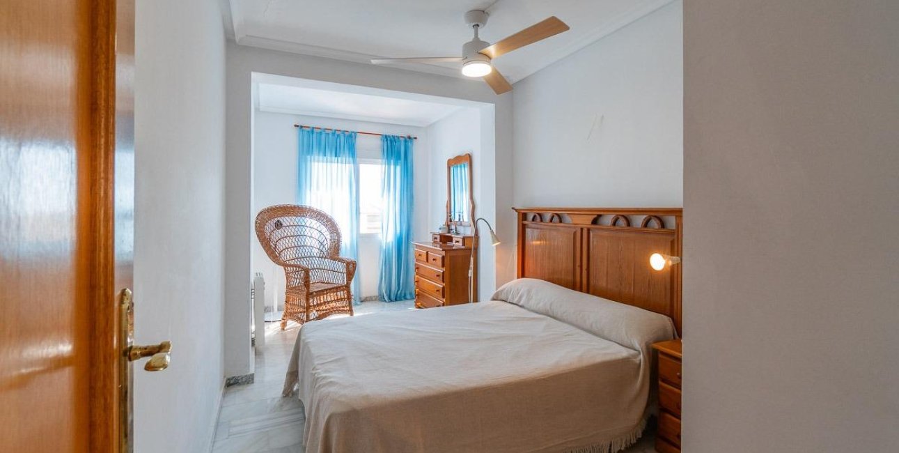 Resale - Villa -
Torrevieja - La Mata