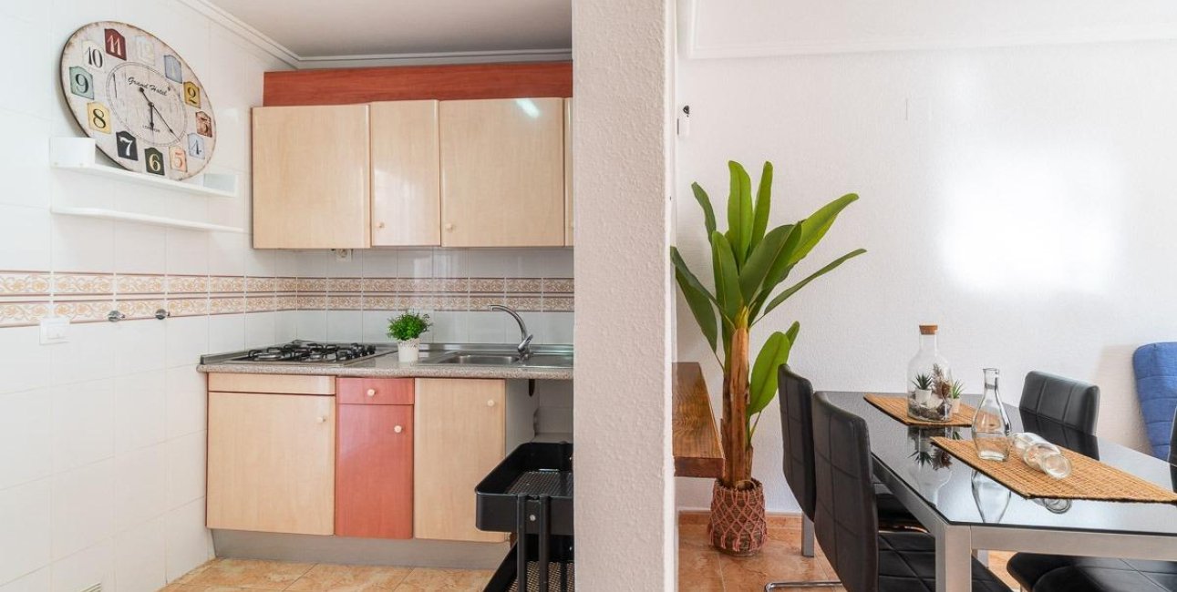 Resale - Villa -
Torrevieja - Torretas  - La Siesta - El Limonar