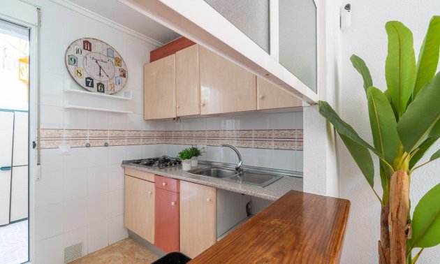 Resale - Villa -
Torrevieja - Torretas  - La Siesta - El Limonar