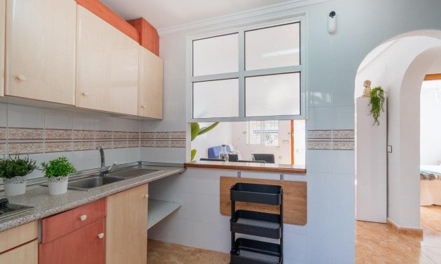 Resale - Villa -
Torrevieja - Torretas  - La Siesta - El Limonar