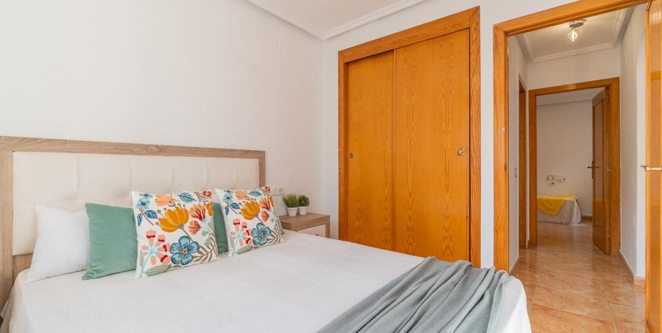 Resale - Villa -
Torrevieja - Torretas  - La Siesta - El Limonar