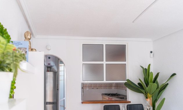 Resale - Villa -
Torrevieja - Torretas  - La Siesta - El Limonar