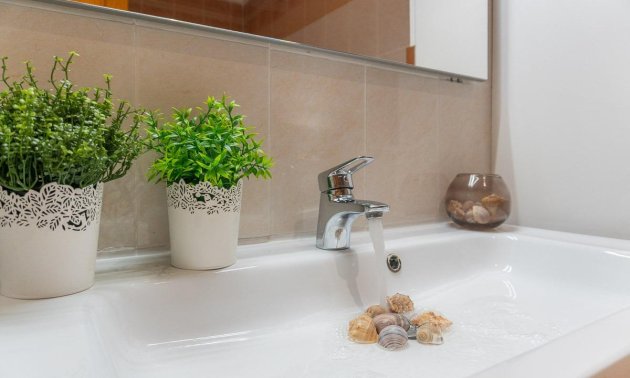 Resale - Villa -
Torrevieja - Torretas  - La Siesta - El Limonar