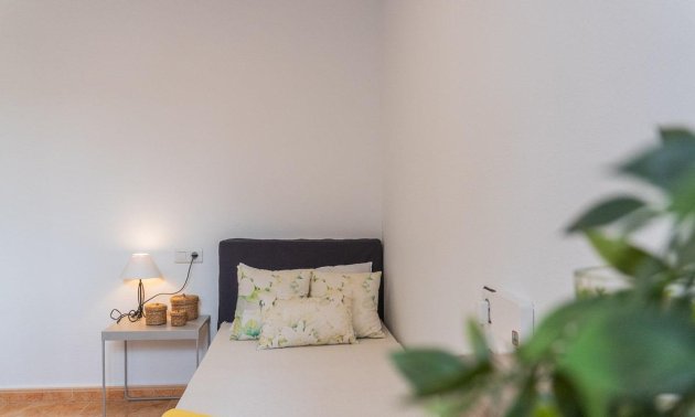 Resale - Villa -
Torrevieja - Torretas  - La Siesta - El Limonar