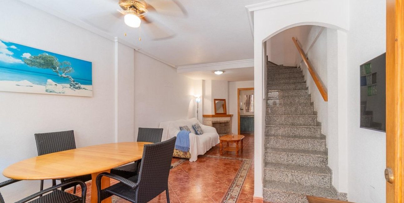 Rynek wtórny - Dom Szeregowy -
Orihuela Costa - Playa Flamenca