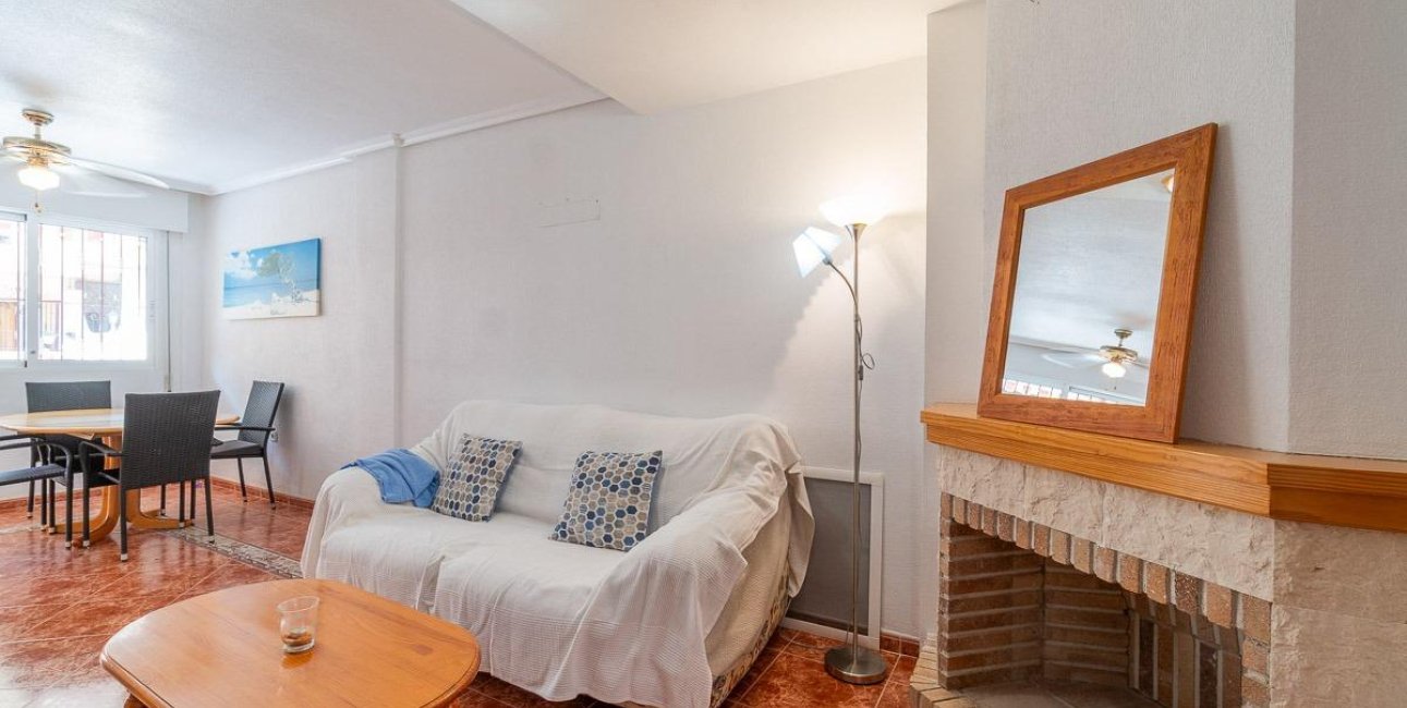 Rynek wtórny - Dom Szeregowy -
Orihuela Costa - Playa Flamenca