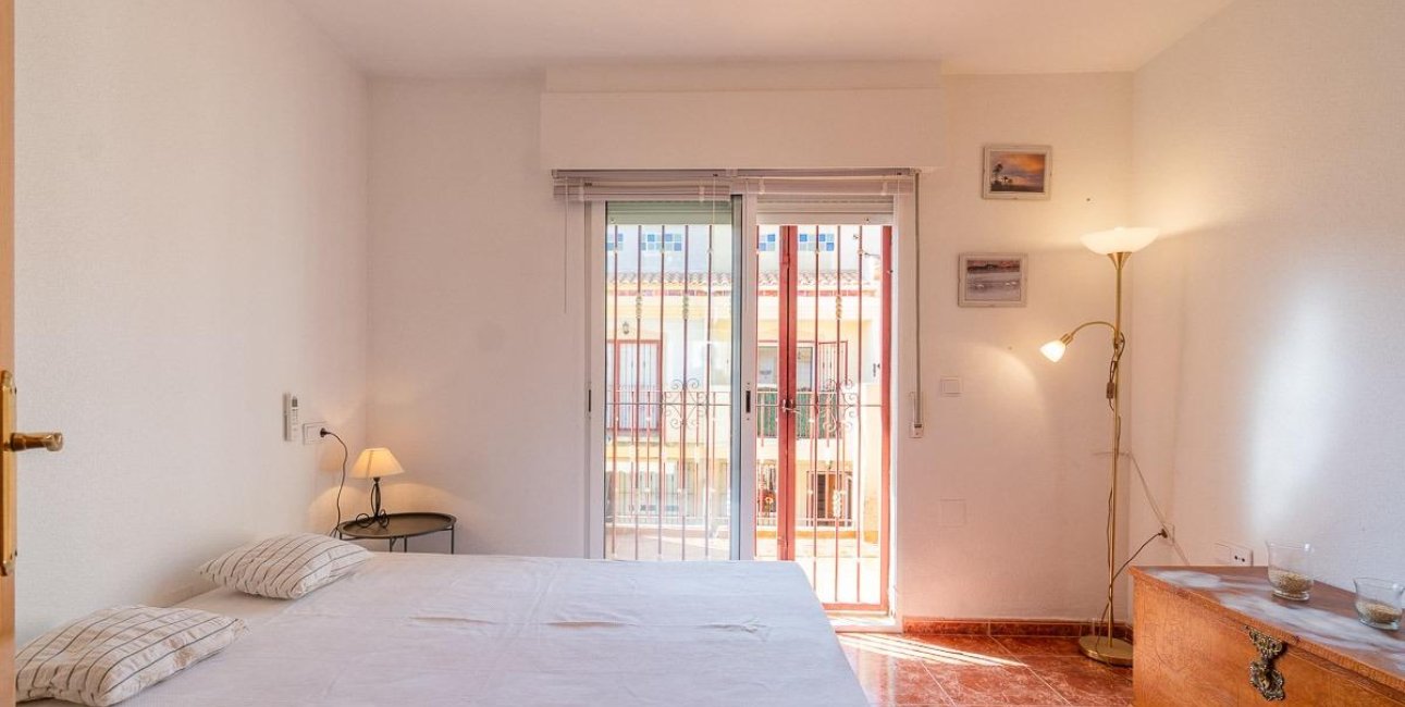 Rynek wtórny - Dom Szeregowy -
Orihuela Costa - Playa Flamenca