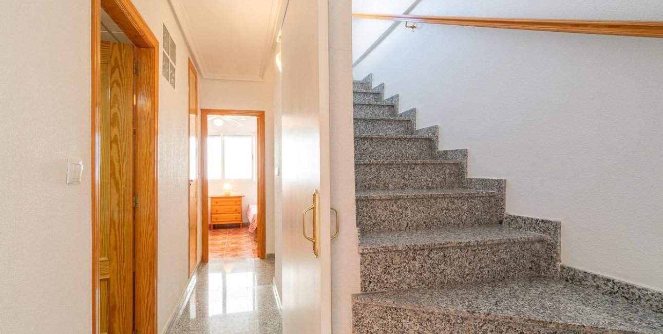 Rynek wtórny - Dom Szeregowy -
Orihuela Costa - Playa Flamenca