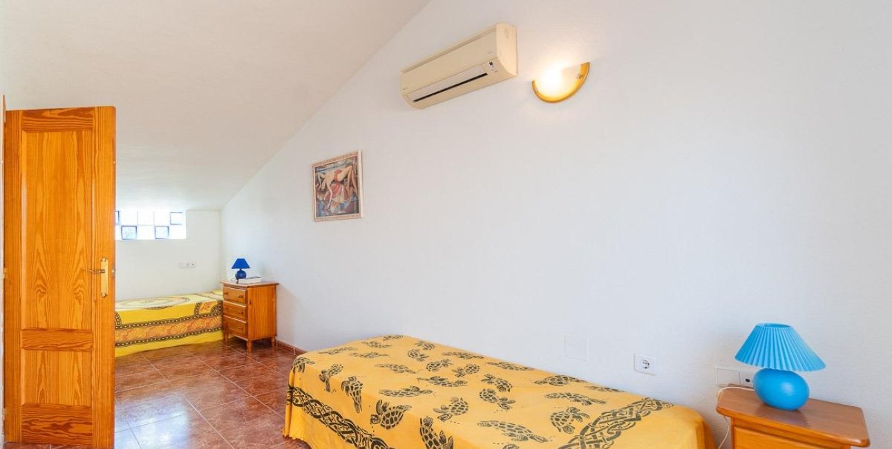 Rynek wtórny - Dom Szeregowy -
Orihuela Costa - Playa Flamenca