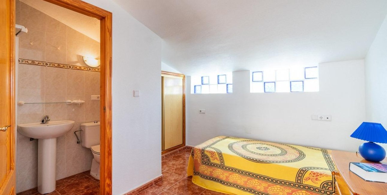 Rynek wtórny - Dom Szeregowy -
Orihuela Costa - Playa Flamenca