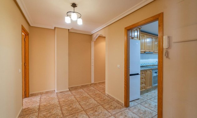 Resale - Apartment / flat -
Torrevieja - Centro