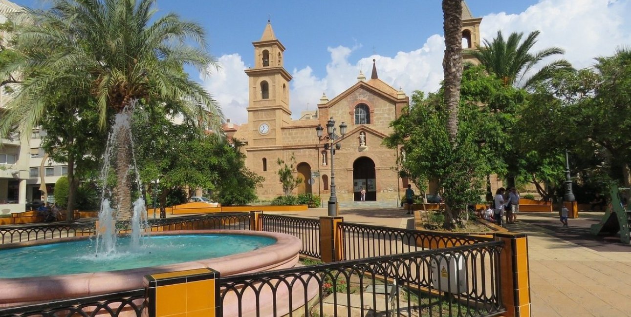 Rynek pierwotny - Willa -
Torrevieja - Lago Jardín II