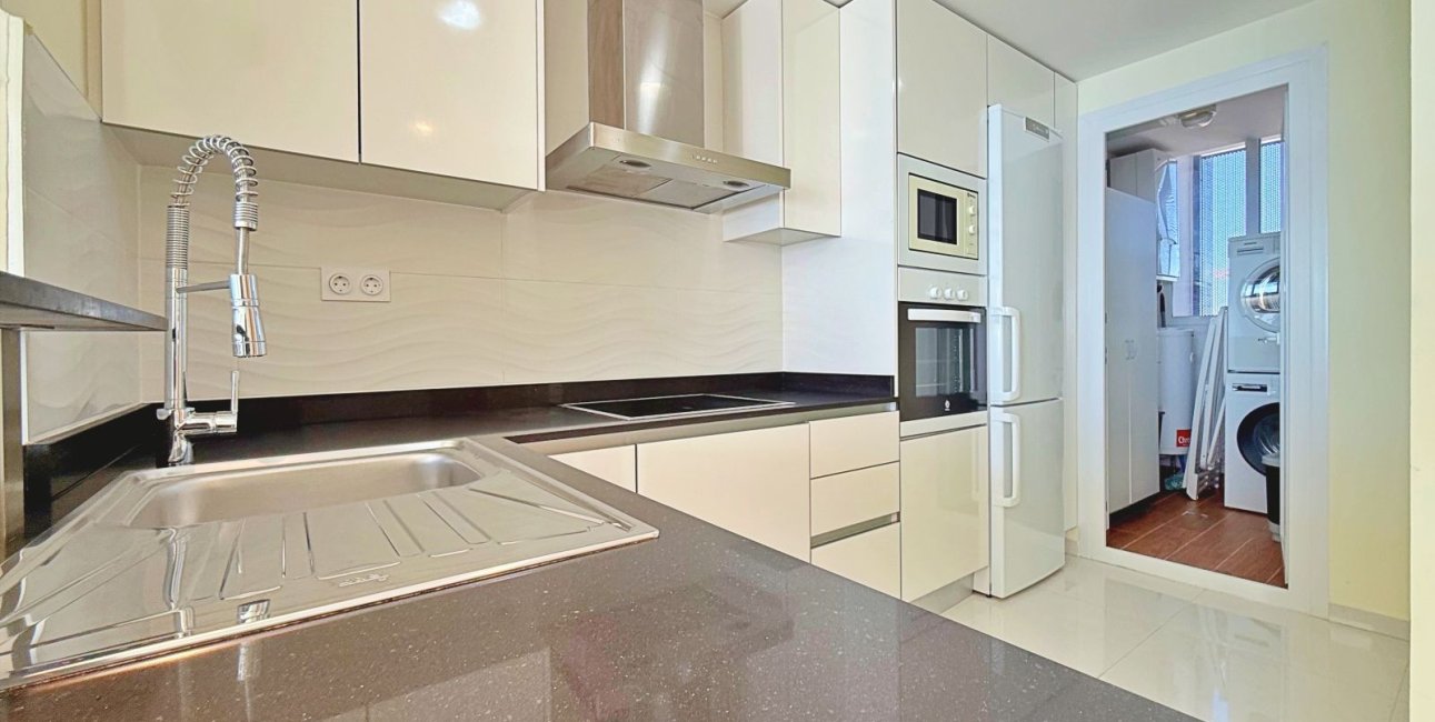 Resale - Penthouse -
Torrevieja - Punta prima