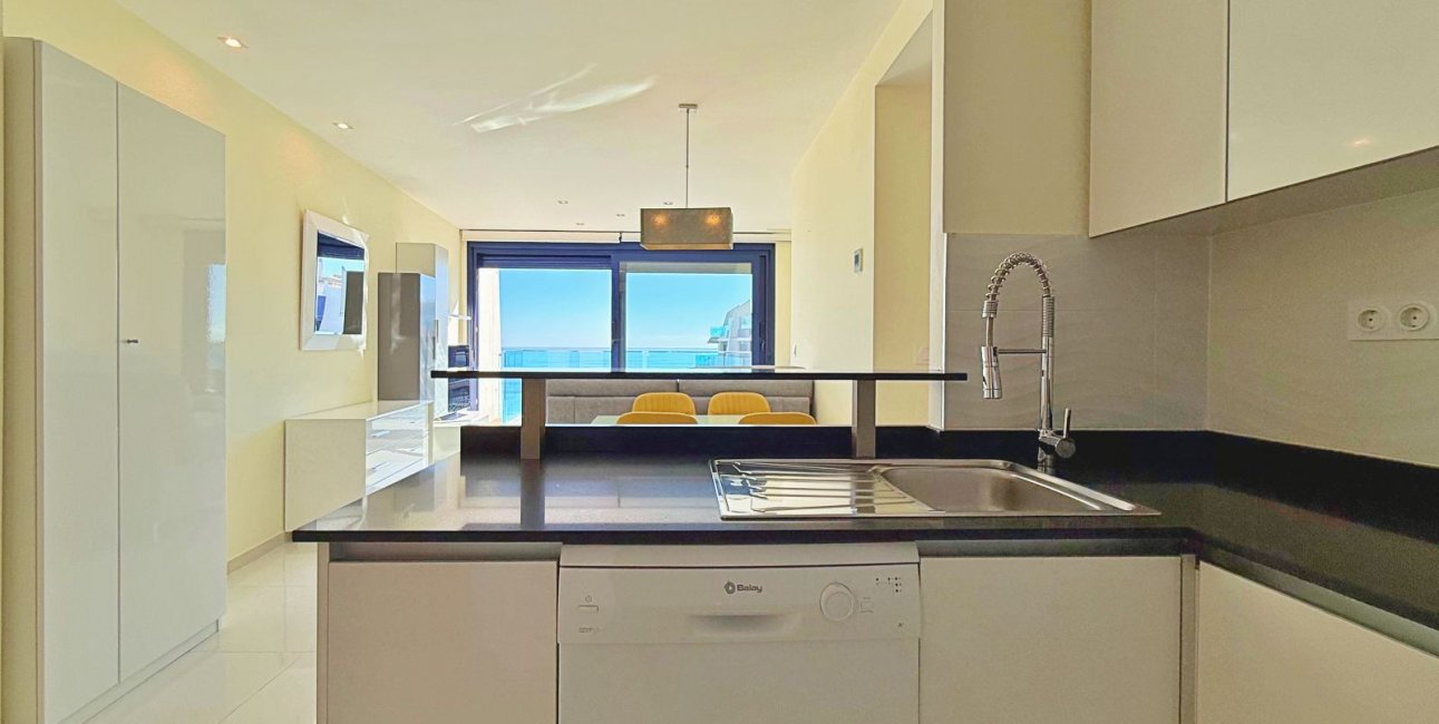 Resale - Penthouse -
Torrevieja - Punta prima