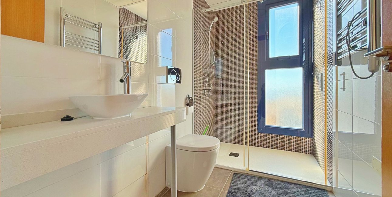 Resale - Penthouse -
Torrevieja - Punta prima