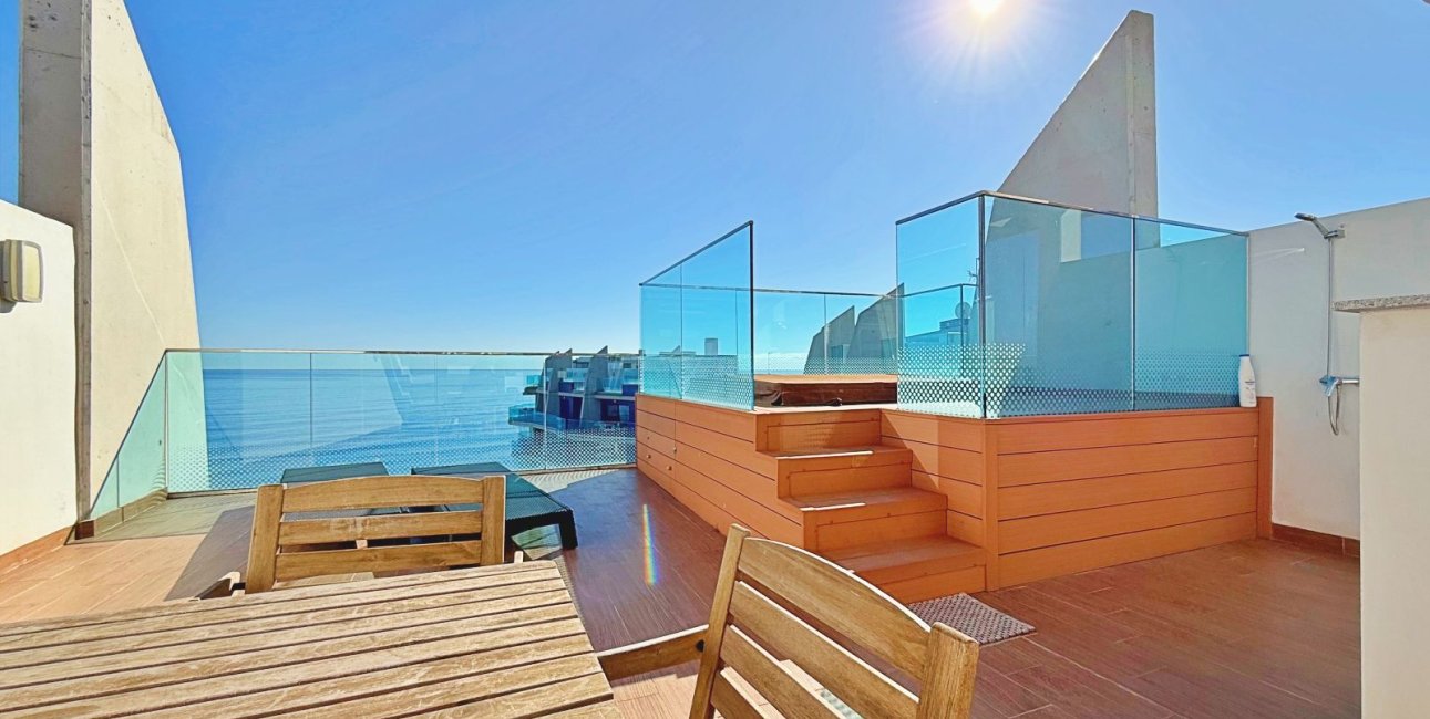 Resale - Penthouse -
Torrevieja - Punta prima